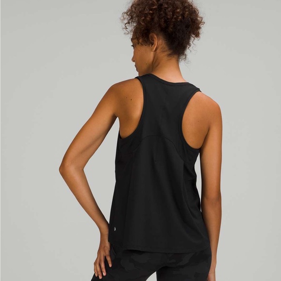 Lululemon Essential Tank *Train - Picture 2 of 3